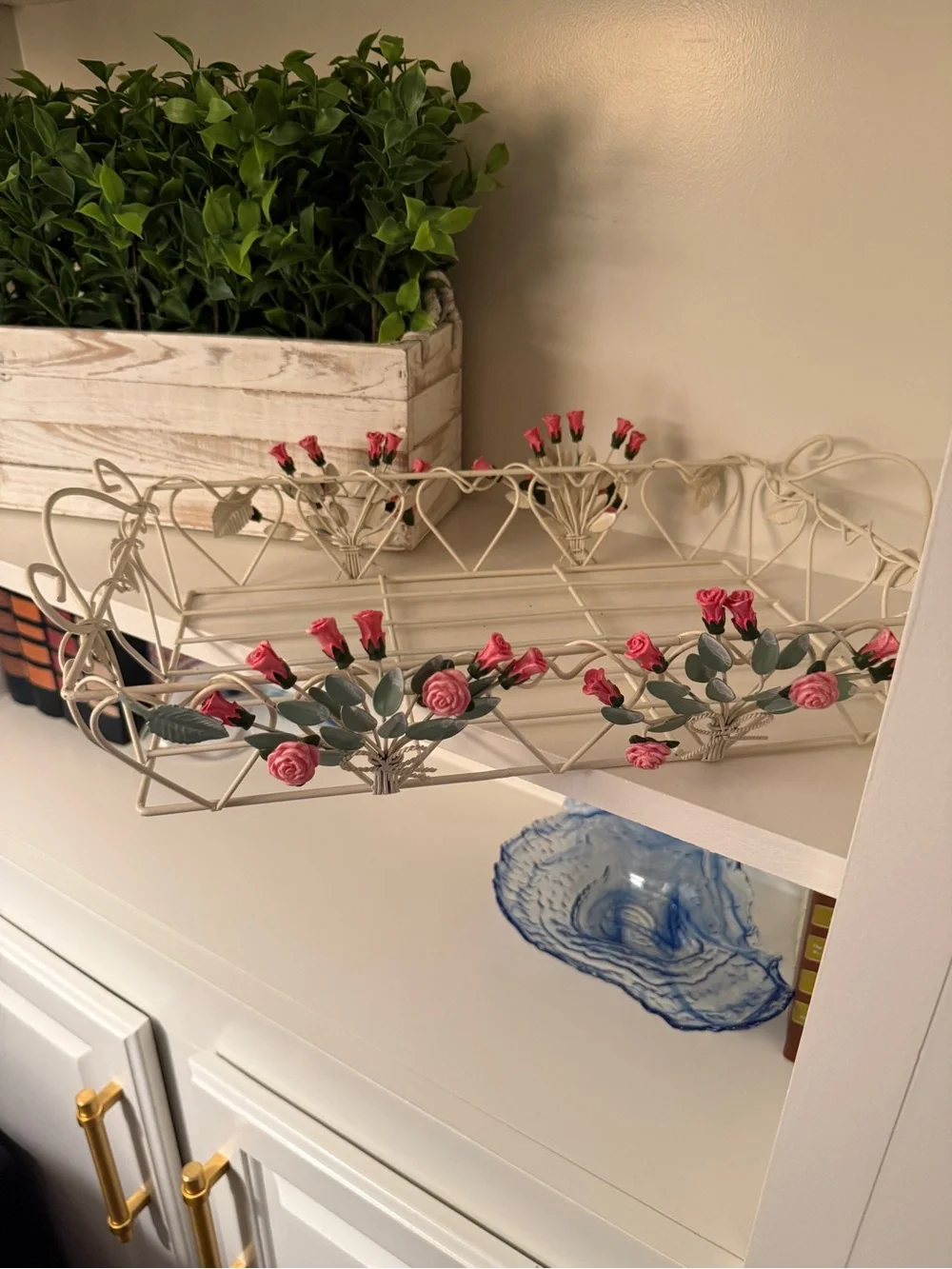 Vintage Cottage Cream Metal Wire Rose Tray Shabby Chic Pink Floral Vanity Basket